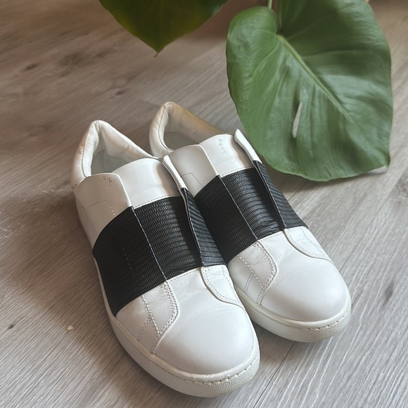 Vince Sneakers - Picture 1 of 4